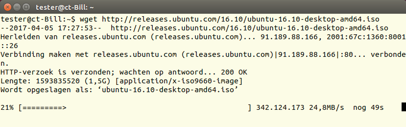 Wget geeft uitvoerig aan wat het momenteel aan het doen is en hoe lang die actie waarschijnlijk nog duurt.