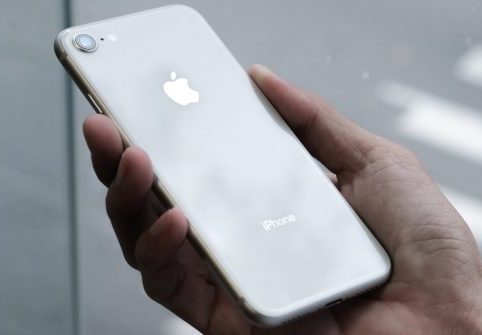 thumbnail voor Refurbished of tweedehands smartphone: goedkoop of duurkoop