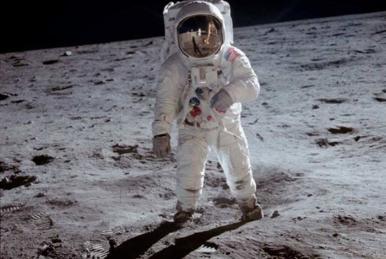 maanlanding 50 jaar geleden techniek technologie microchip software