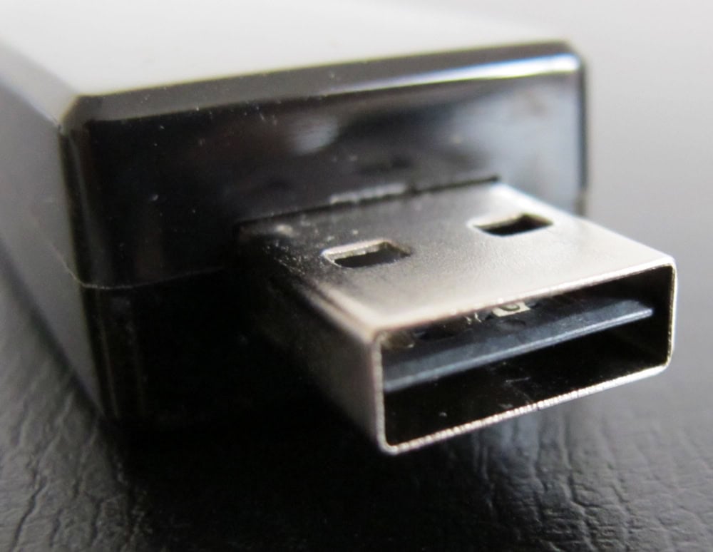 USB header