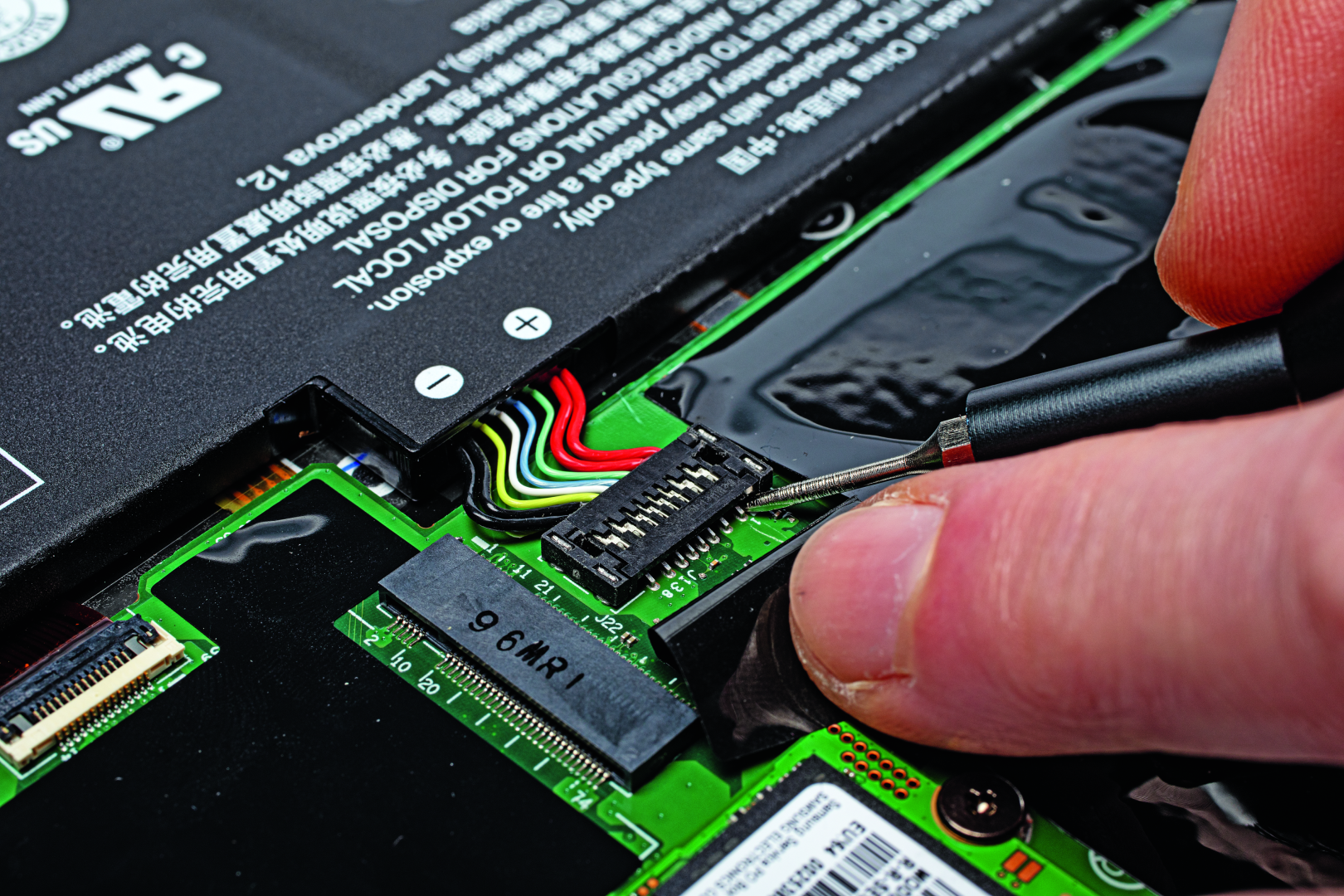 Lenovo Thinkpad X1 schakelt zichzelf uit accu stekker oplossing