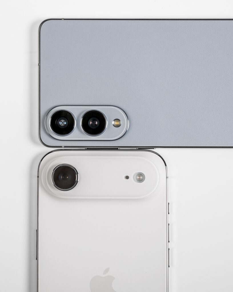Samsung Galaxy S25 Edge en Apple iPhone Air camera eiland achterkant