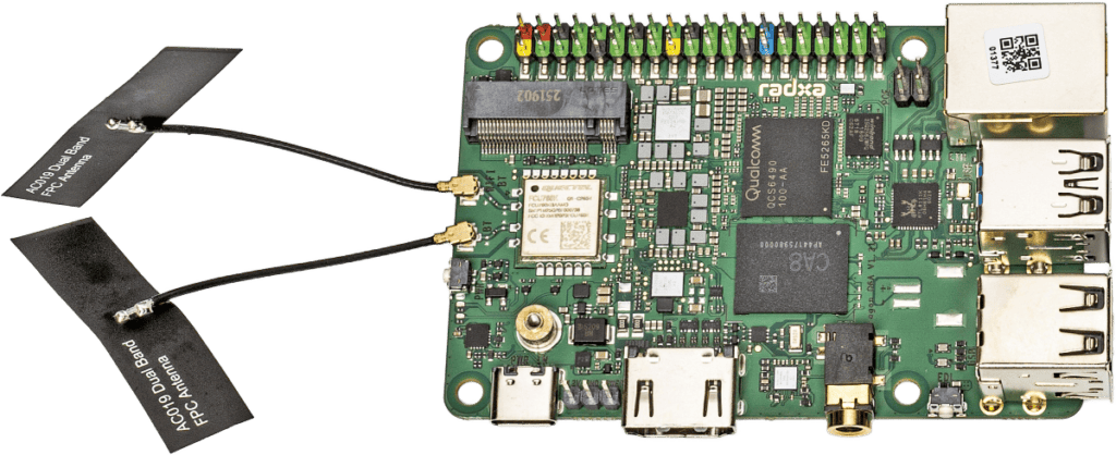 armdingle Radxa Dragon Q6A singleboard pc