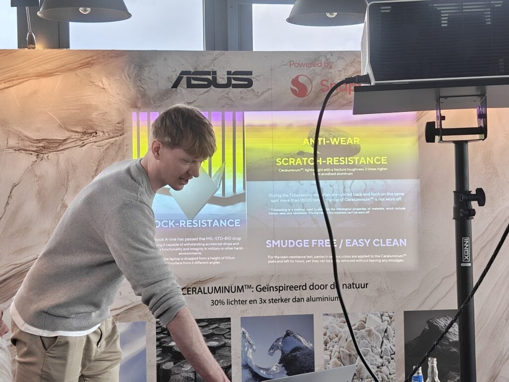 Ceraluminium presentatie Asus