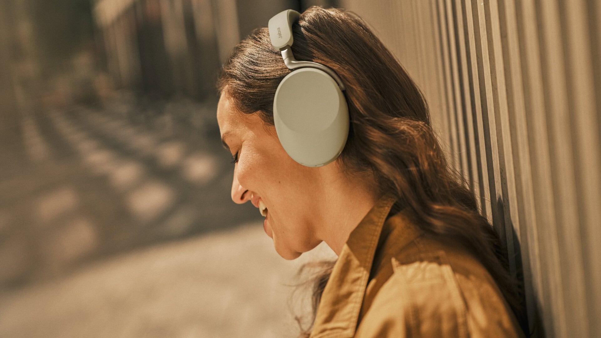 thumbnail voor Jabra Evolve3 85 review: headset voor werk &eacute;n dagelijks gebruik