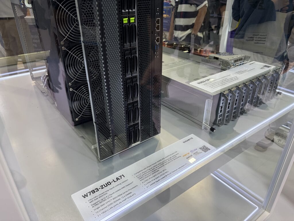 GIGABYTE W793-ZU0-LA71