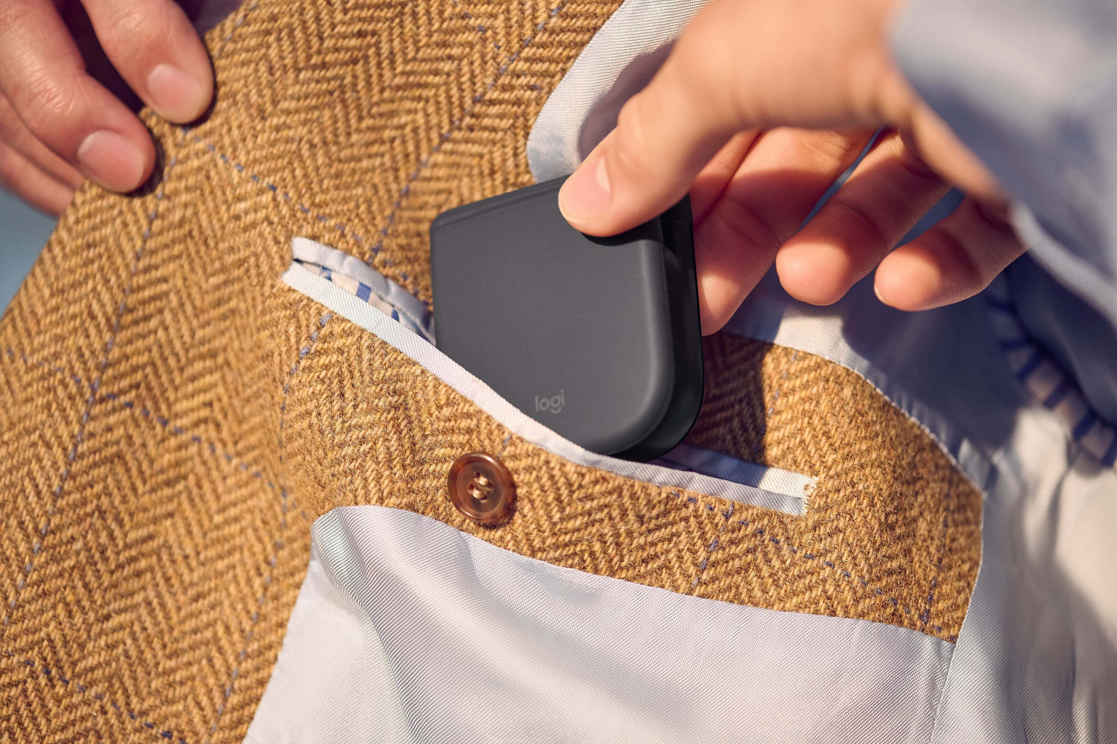 thumbnail voor Logitech Mobi Fold review: handige reismuis of dure gimmick?
