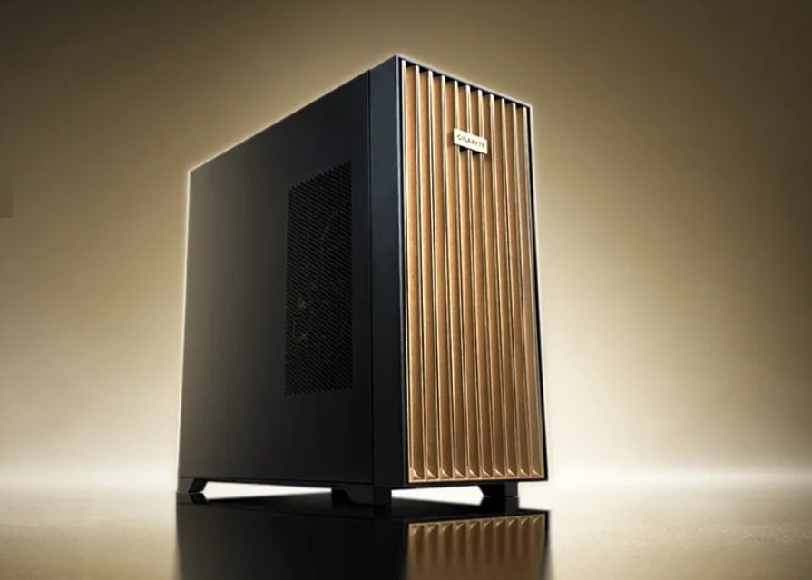 GIGABYTE W775
